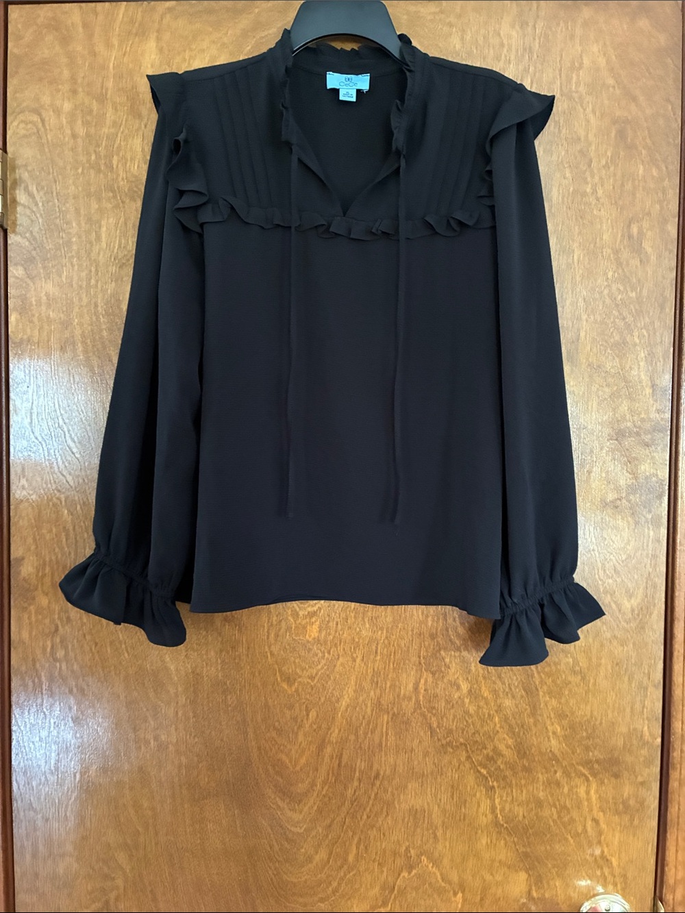 CeCe Black Ruffle-Yoke Long Sleeve Blouse with Tie Neck Size XL